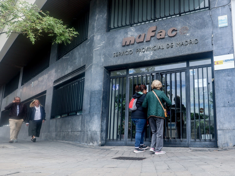 Fachada de un edificio de Muface, en Avenida de Pablo Iglesias, a 11 de octubre de 2024, en Madrid