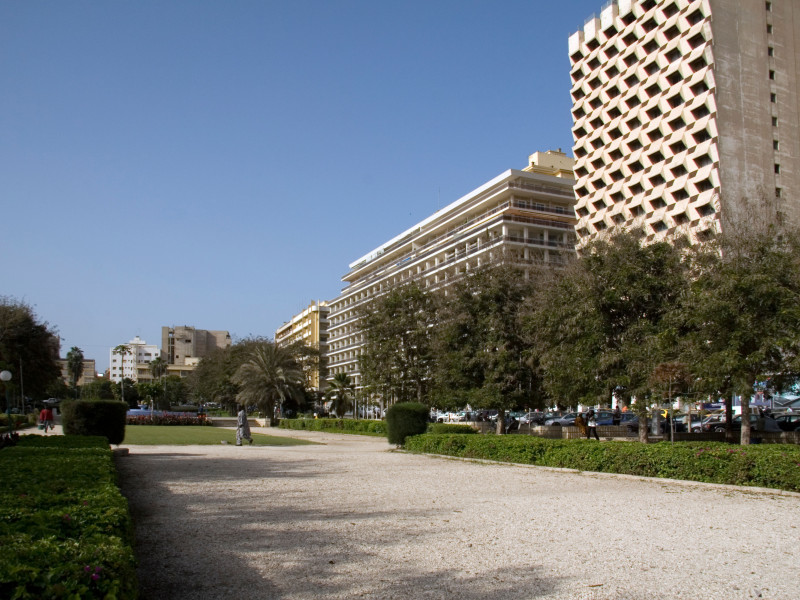 Place de l Independence en el centro de Dakar Senegal