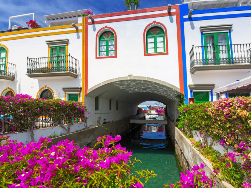 Mogán con sus canales de agua. Shutterstock