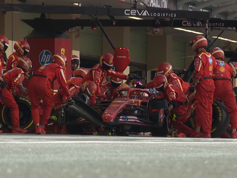 Leclerc ha sido el primero de los de arriba en parar en boxes.