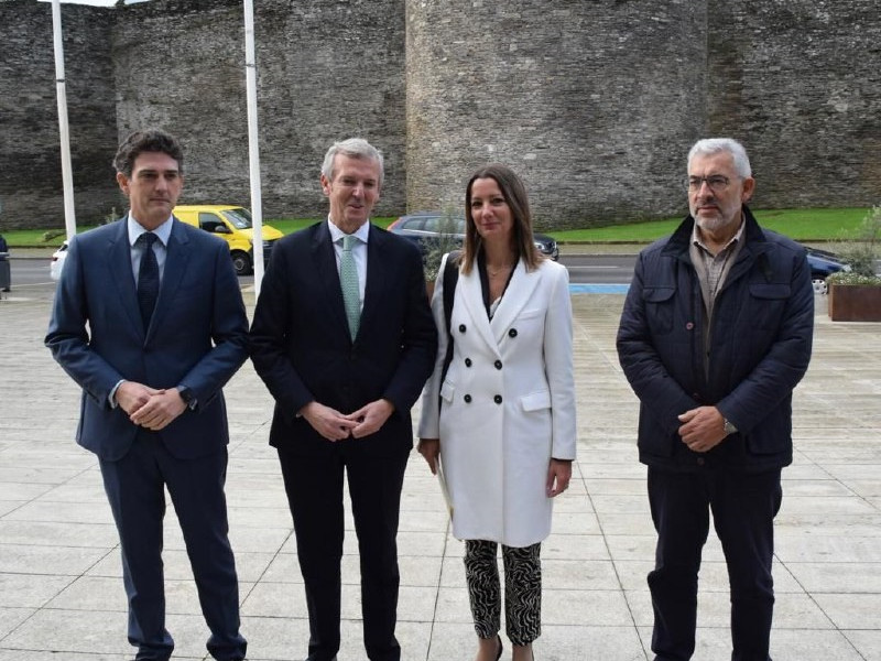 Alfonso Rueda xuntouse en Lugo con Lara Méndez cando era alcaldesa