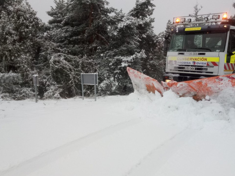 El dispositivo que despliega la Diputación tiene que atender a un buen número de carreteras de montaña