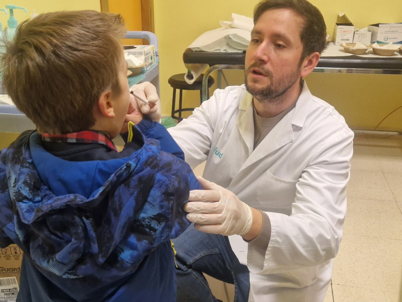 Los menores han sido vacunados de forma intranasal.