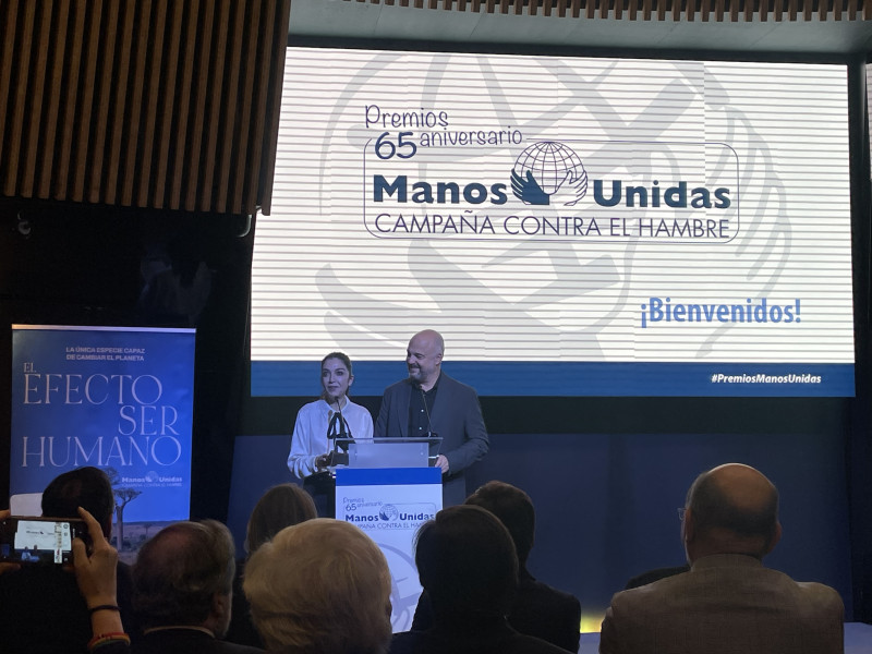 Javi Nieves y Mar Amate en los Premios Manos Unidas