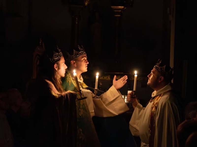 La Schola Cantorum Paradisi Portae recupera El Misterio de los Tres Reyes Magos