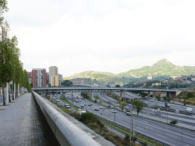 Vista panorámica de la Avenida de la Meridiana en Barcelona, ​​Cataluña, España