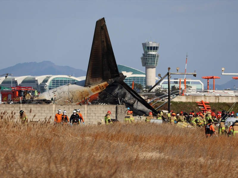 Así ha quedado el avión que se ha estrellado en el aeropuerto de Muan con 181 personas a bordo