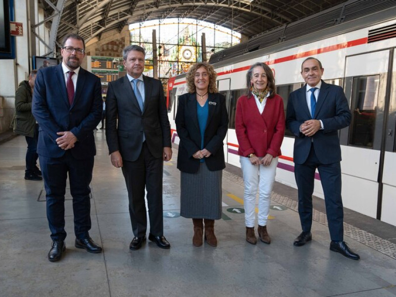 El Gobierno Vasco asume la gestión de los servicios de Cercanías operados por Renfe en Euskadi