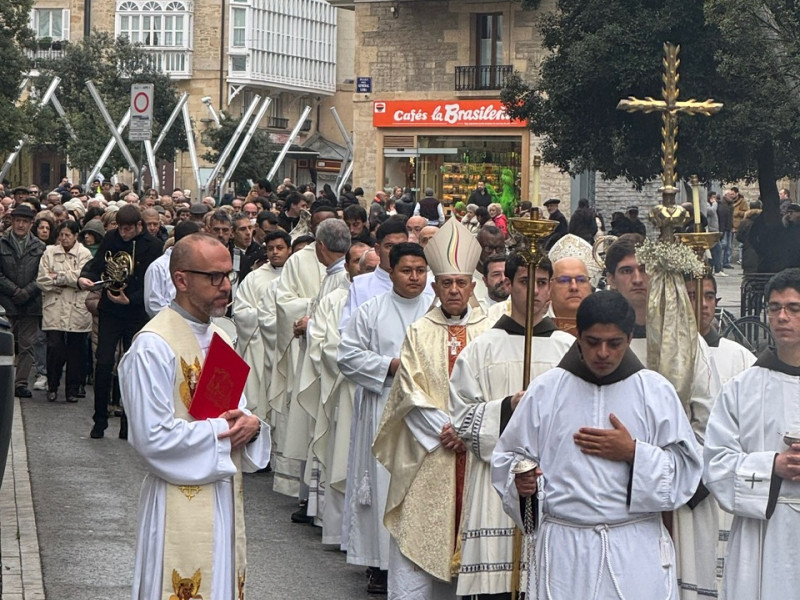 Un momento de la procesión con que se abrió el Año Jubilar en Vitoria