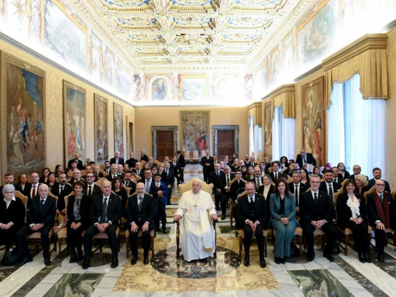 Audiencia del Papa a Miembros de la Archicofradía de los Santos Juan Bautista y Evangelista de los Caballeros de Malta de Catanzaro, Italia