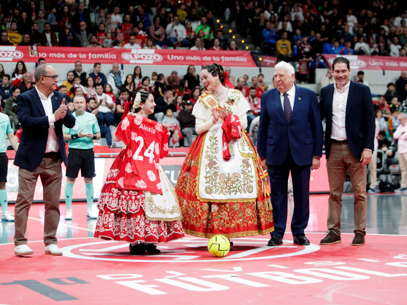 Homenaje a las reinas de la huerta en la previa