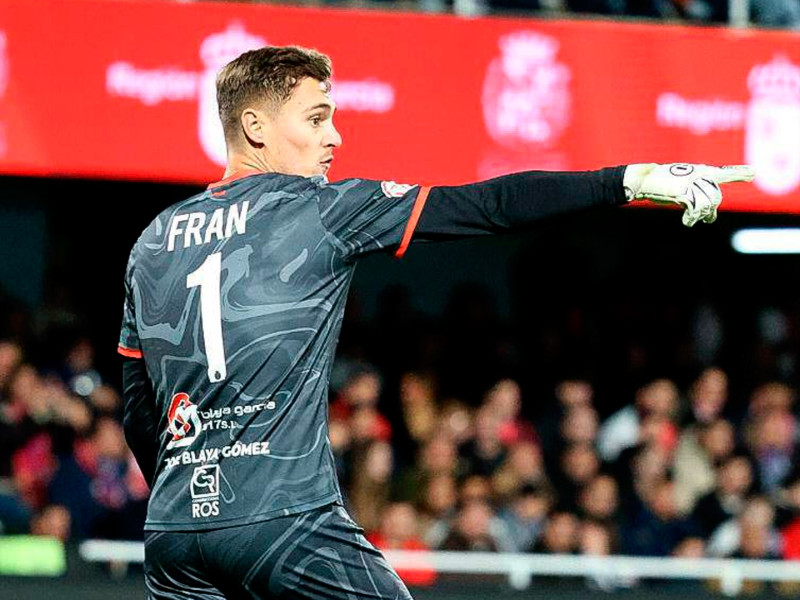 Fran Martínez, portero de la Deportiva Minera en el partido de Copa del Rey frente al Real Madrid