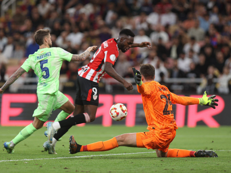 Iñaki Williams, frente al Barcelona2025.01.08 Jeddah King Abdullah Sports CityFootball Spanish Super Cup semi final2025Athletic Bilbao - FC BarcelonaWojciech SzczesnyCredit: Szymon Gorski / PressFocus  *** Local Caption *** 58738901