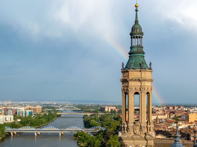 Panorámica de Zaragoza, con la Plaza del Pilar.