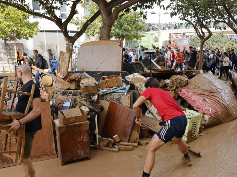 Y las ayudas, ¿están llegando? Los afectados por la DANA siguen reclamando al Gobierno