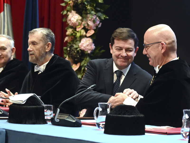 Acto de toma de posesión de José Miguel García como rector de la Universidad de Burgos