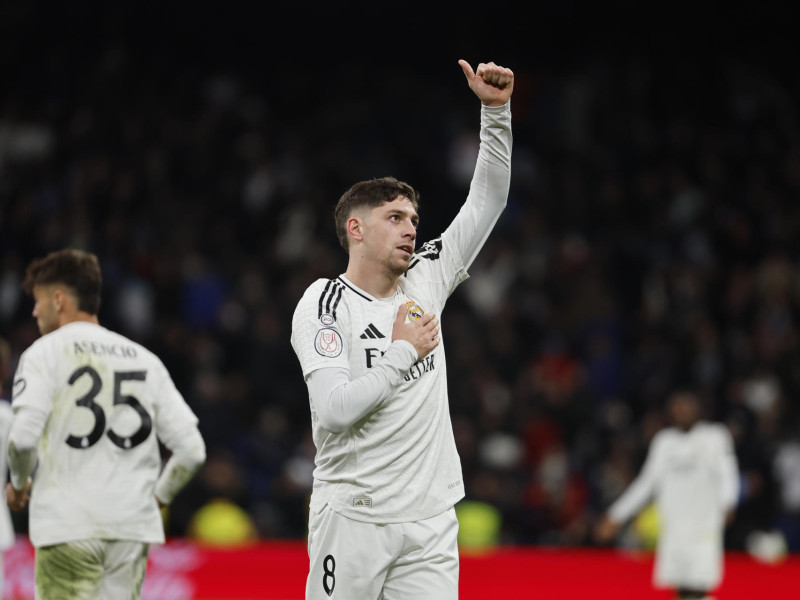 Valverde celebra el cuarto gol del Real Madrid contra el Celta en la Copa del Rey.