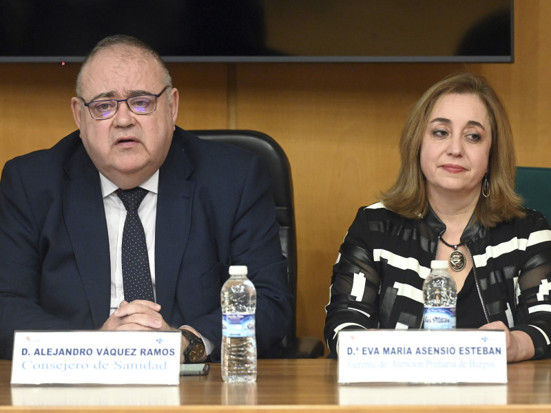 El consejero de Sanidad, Alejandro Vázquez, asiste a la presentación de la nueva gerente de Atención Primaria de Burgos, Eva Asensio