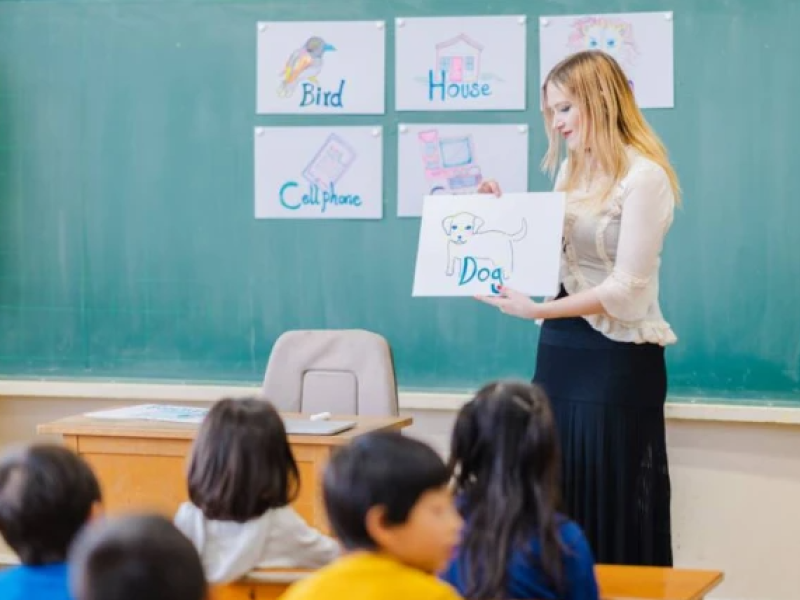 Profesor nativo explica el bajón de nivel de inglés