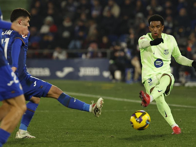 Alejandro Balde, durante el Getafe-Barcelona