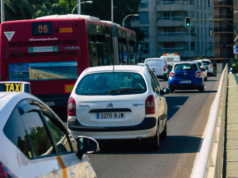 Atasco de tráfico en las calles de Sevilla