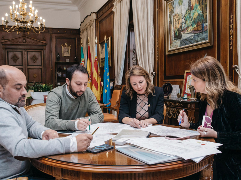 Reunión sobre fondos europeos presidida por la alcaldesa, Begoña Carrasco