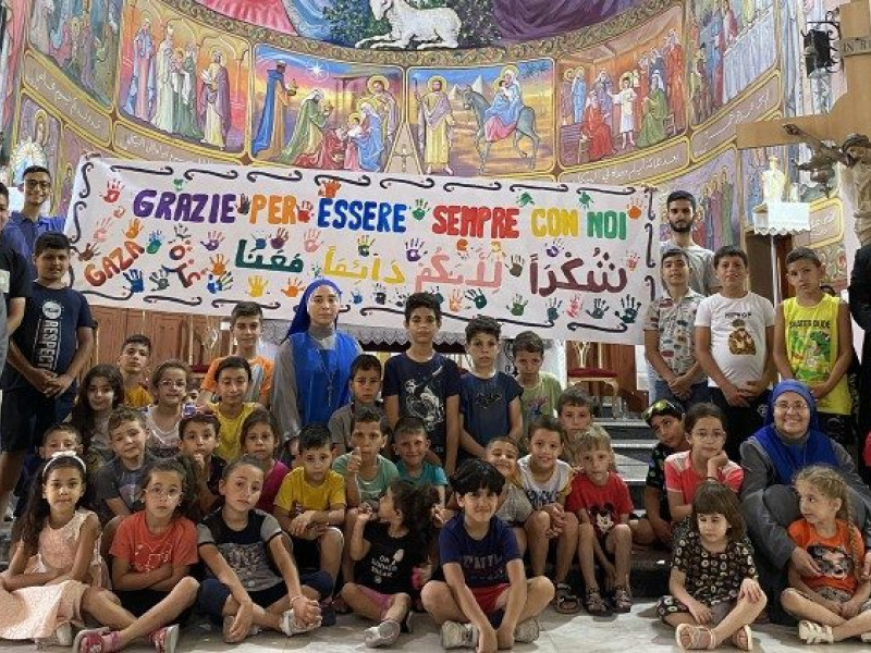 "Gracias por estar siempre con nosotros", las palabras de los niños de Gaza al Santo Padre en verano de 2024