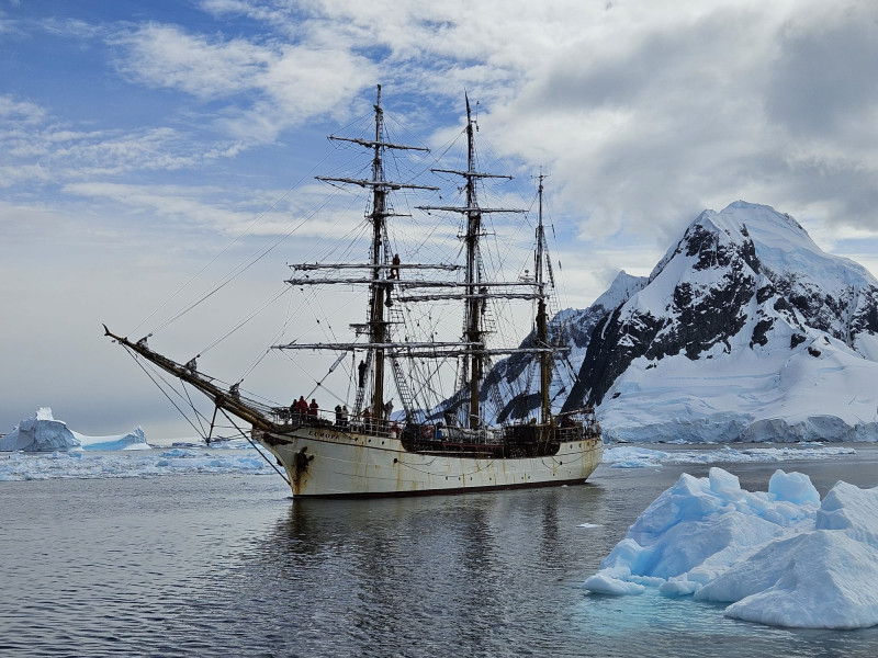 El barco de nuestros héroes