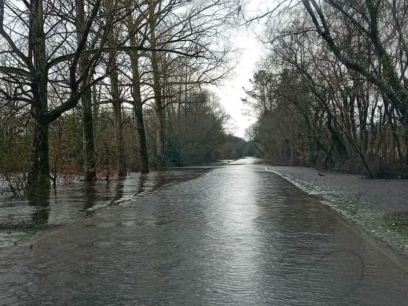 Río desbordado en la provincia de Lugo