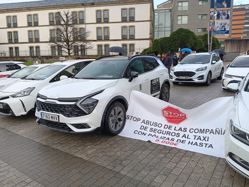 Pancarta elaborada por los taxistas de Lugo con motivo de la huelga de este miércoles