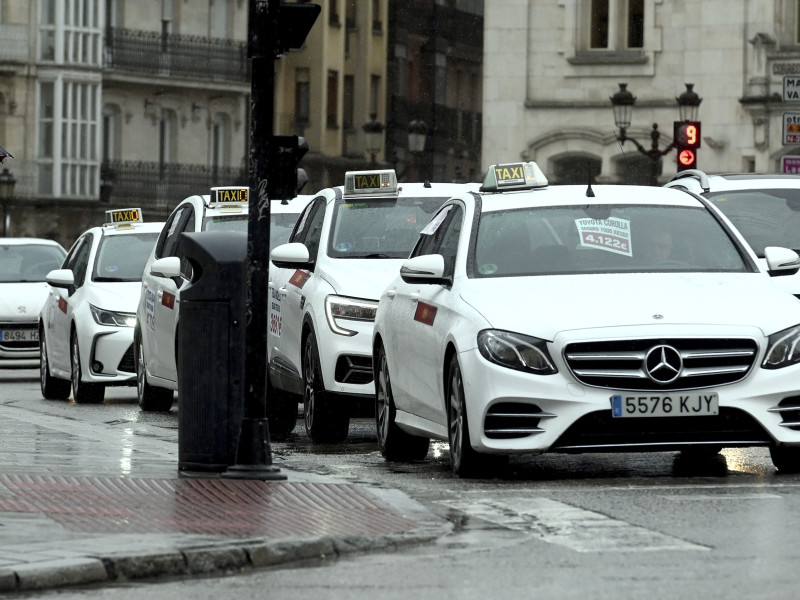 Huelga de taxistas en Burgos por el precio de los seguros