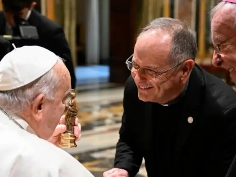 El papa Francisco, con el obispo Sebastià Taltavull