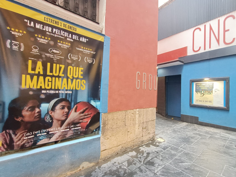 Exterior de los cines Groucho