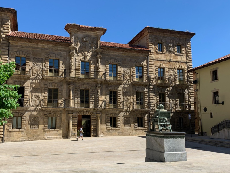 El Palacio de Camposagrado, que acogerá las enseñanzas universitarias de la Nebrija en Avilés