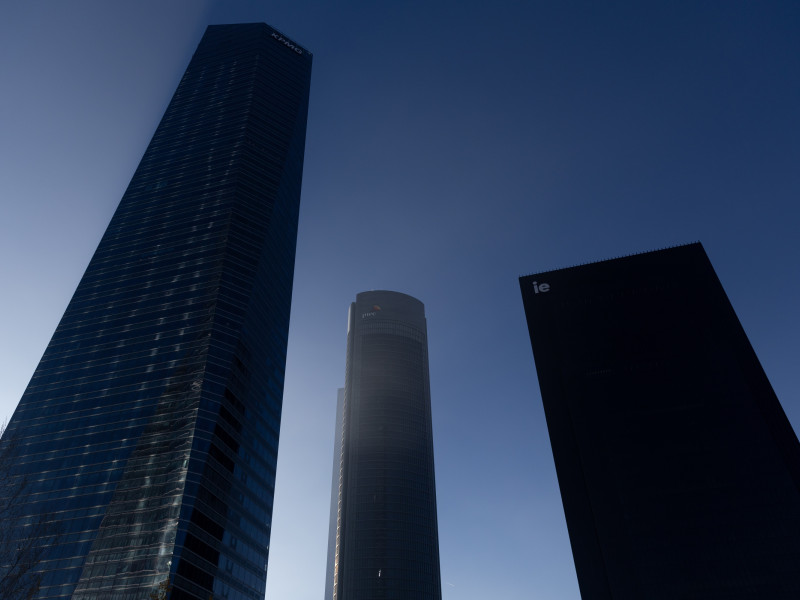 Vista de las cuatro torres de Madrid, junto a lo que se encuentra el 'Fuera de Carta'