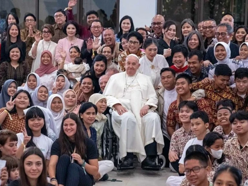 Los jóvenes tendrán un encuentro con el Papa Francisco, donde tendrán la oportunidad de presentarle las conclusiones trabajadas durante las distintas actividades