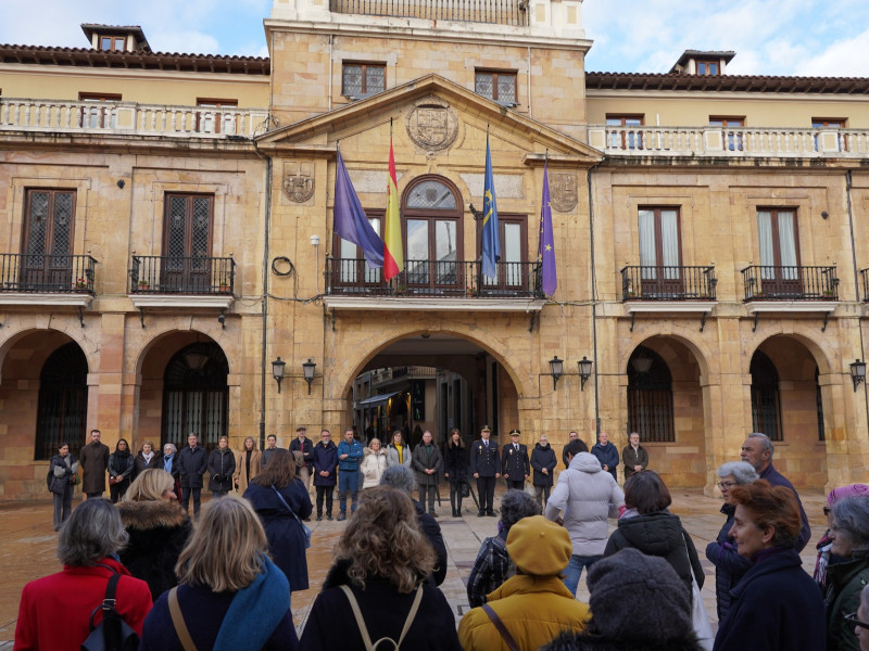 Concentración contra la violencia de género en Oviedo