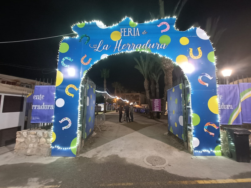 La Herradura se prepara para sus fiestas patronales con el concurso público de los kioskos de feria