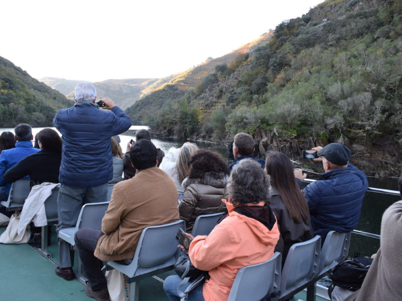 Las rutas fluviales ofrecen a los visitantes una perspectiva única de la Ribeira Sacra