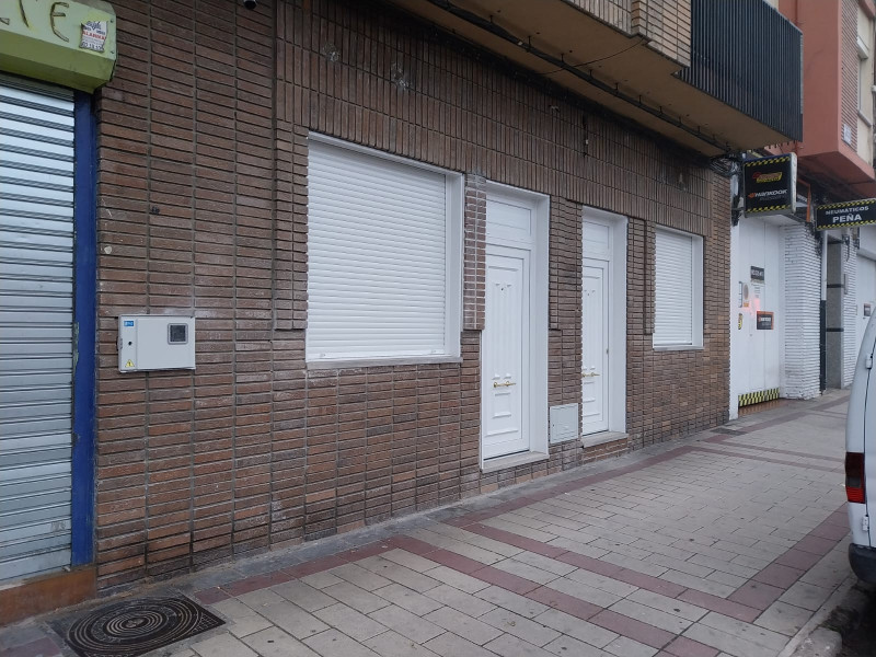 Transformación de varios locales comerciales en el barrio de La Victoria de Valladolid en viviendas