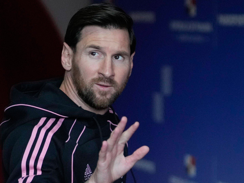 Leo Messi, jugador del Inter de Miami, saluda