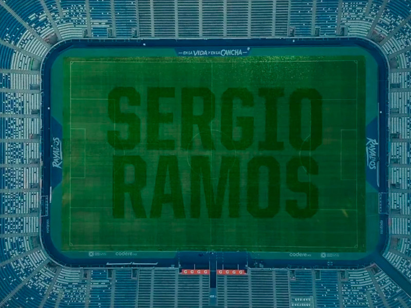 Con esta imagen, el Rayados hizo oficial el fichaje de Sergio Ramos