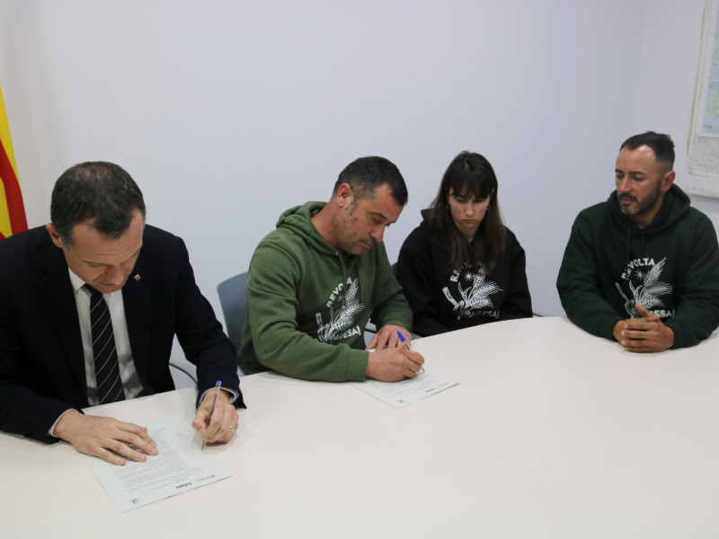 Firma del acuerdo entre la Generalitat y el Gremi de la Pagesia