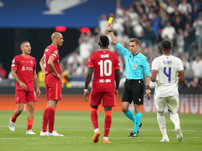 Turpin, durante la final de la Champions de 2022 entre el Liverpool y el Real Madrid