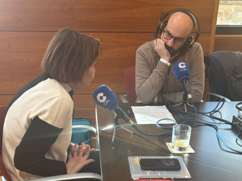 Momento de la entrevista a la alcaldesa de Gijón, Carmen Moriyón