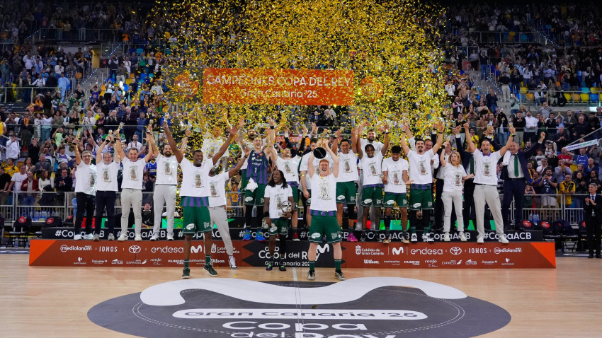 Así te hemos contado el brillante título de campeón de Copa del Rey de Unicaja ante el Real Madrid (93-79)