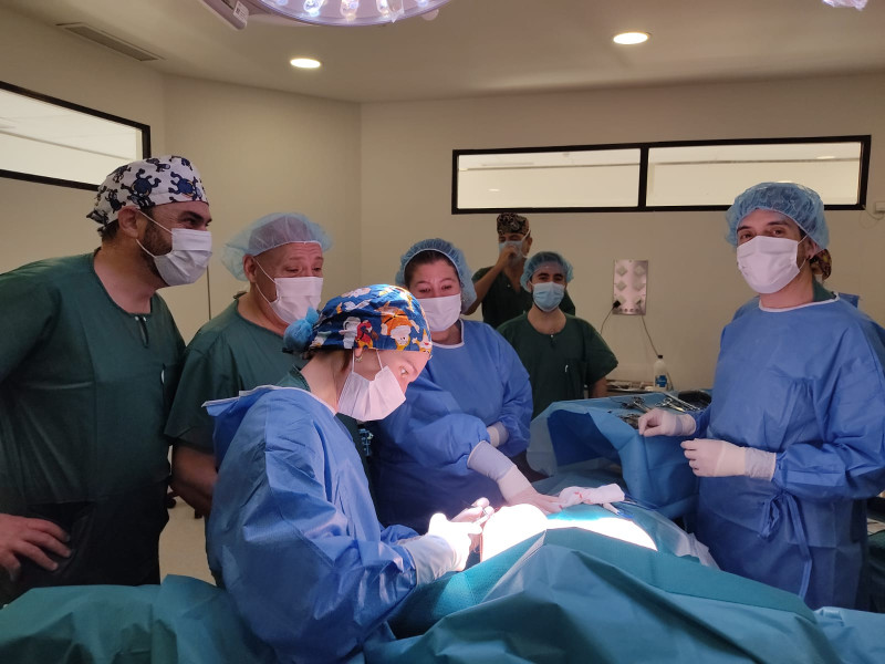 Intervención quirúrgica en el Hospital Santa Ana de Motril