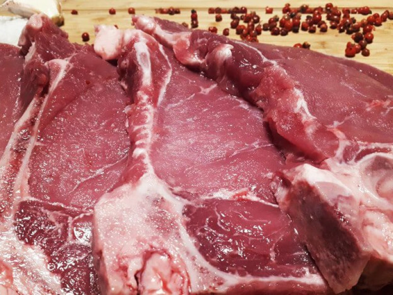 Carne producida por los socios de A Carqueixa