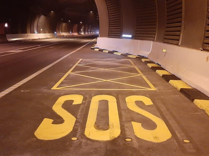 Trabajos de repintado en el actual túnel de Belate