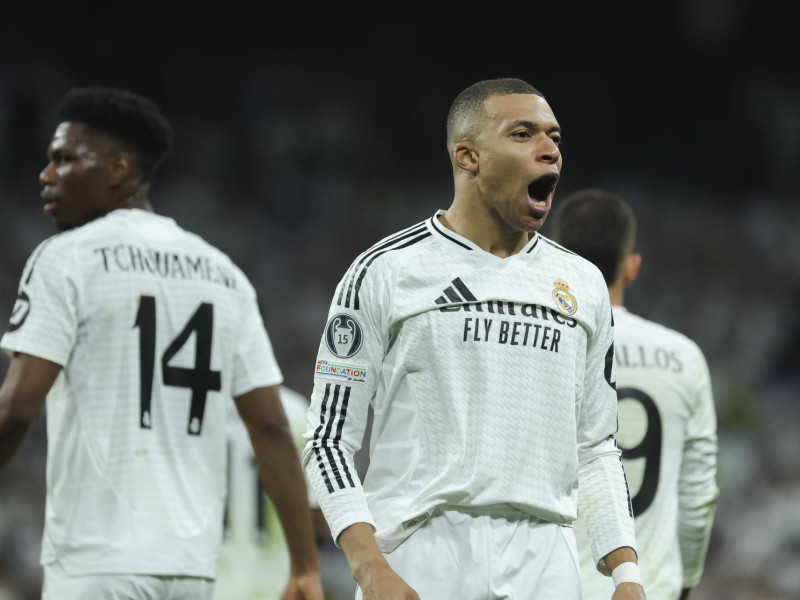 Kylian Mbappé celebra su tercer gol en el Real Madrid - Manchester City.